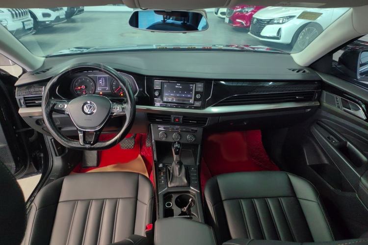 Used Volkswagen Passat 2019 280TSI Business Edition China VI Interior 1