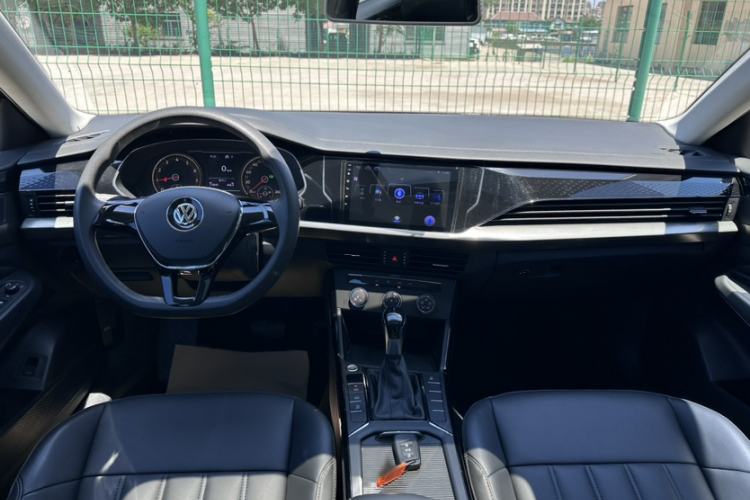 Used Volkswagen Passat 2019 280TSI Business Edition China VI Interior 1
