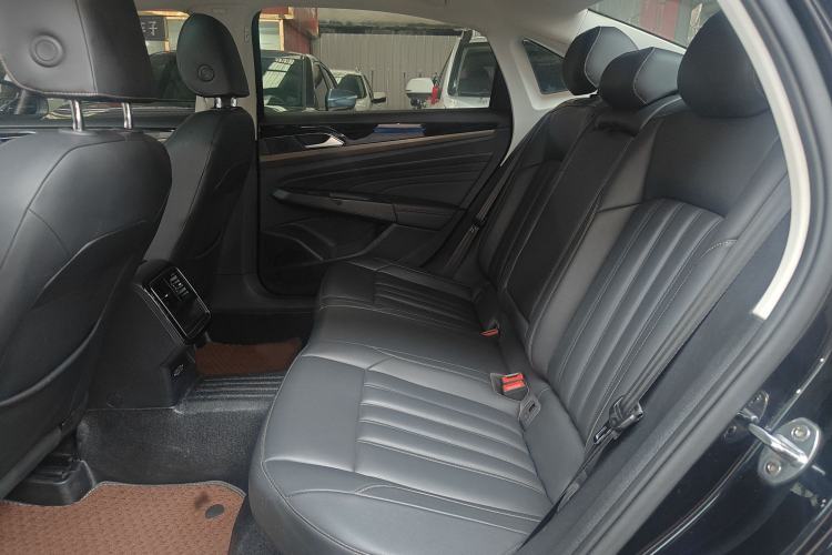 Used Volkswagen Passat 2019 280TSI Business Edition China VI Interior 2