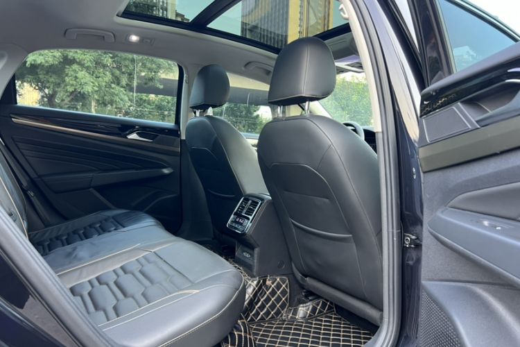 Used Volkswagen Passat 2019 330TSI Elite Edition China V Standard Interior 2
