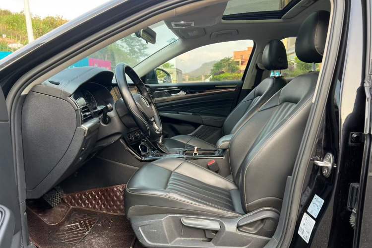Used Volkswagen Passat 2019 280TSI Business Edition China VI Interior 2