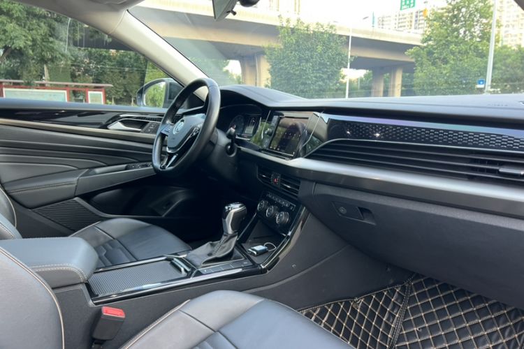 Used Volkswagen Passat 2019 330TSI Elite Edition China V Standard Interior 3