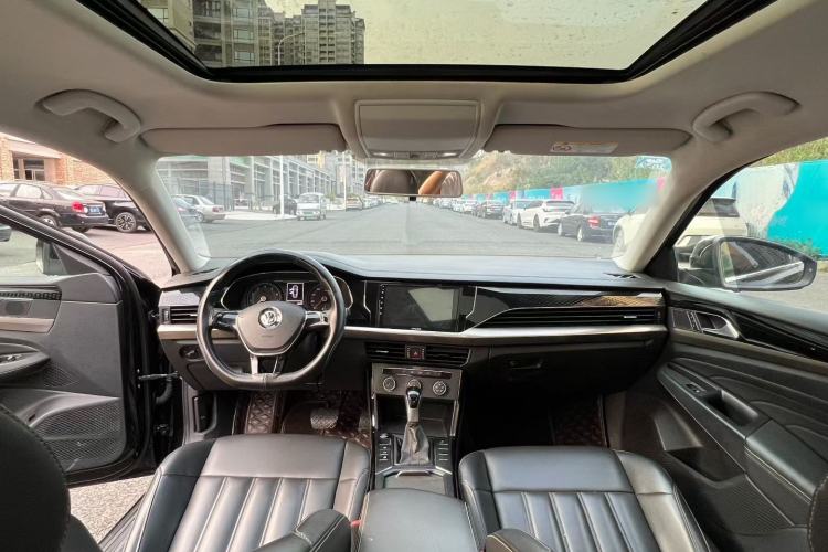Used Volkswagen Passat 2019 280TSI Business Edition China VI Interior 3