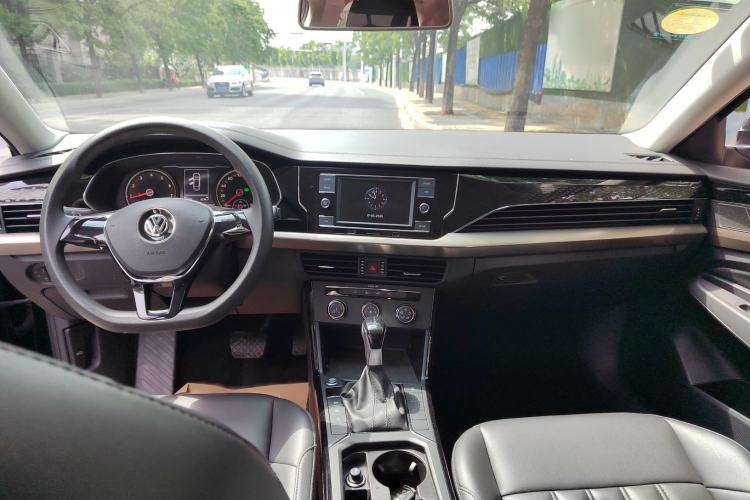 Used Volkswagen Passat 2019 280TSI Business Edition China VI Interior 3