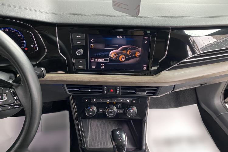 Used Volkswagen Passat 2019 330TSI Luxury Edition China V Standard Interior 5
