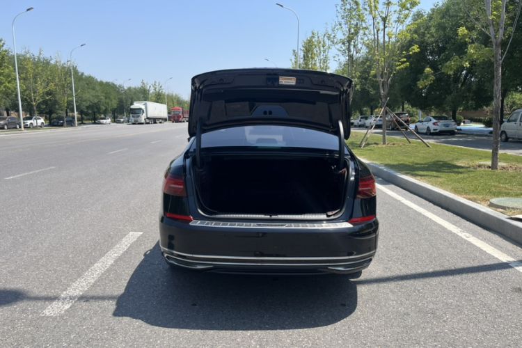 Used Volkswagen Passat 2019 380TSI Prestige Edition China VI Standard Interior 8
