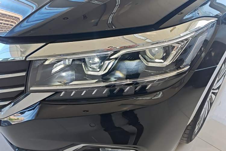 Used Volkswagen Passat 2019 330TSI Prestige Edition China VI Standard Left Front Headlight