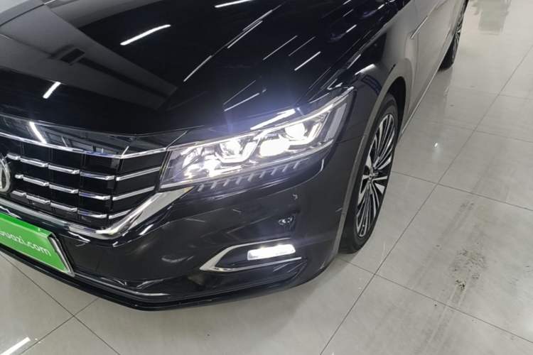 Used Volkswagen Passat 2019 330TSI Luxury Edition China VI Standard Left Front Headlight