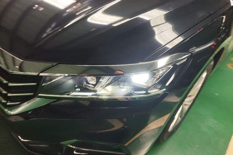 Used Volkswagen Passat 2019 330TSI Elite Edition China VI Left Front Headlight