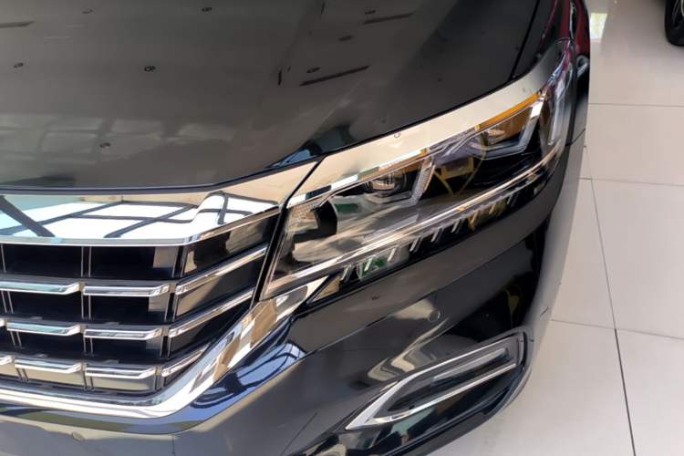 Used Volkswagen Passat 2019 330TSI Luxury Edition China VI Standard Left Front Headlight
