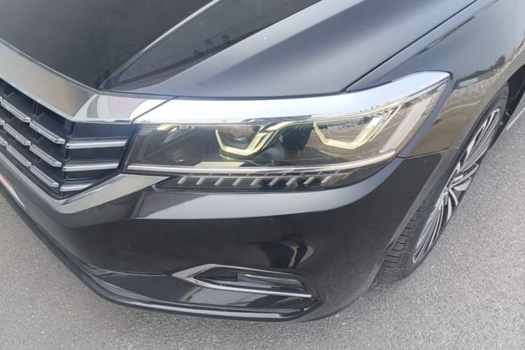 Used Volkswagen Passat 2019 330TSI Luxury Edition China VI Standard Left Front Headlight