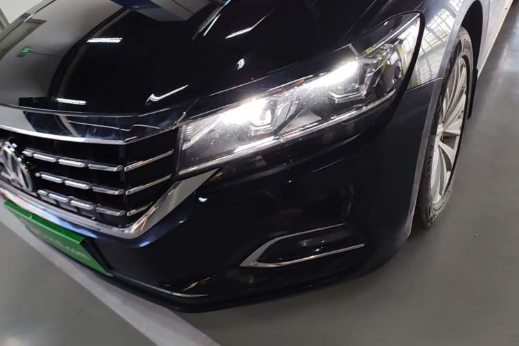 Used Volkswagen Passat 2019 280TSI Elite Edition China VI Standard Left Front Headlight