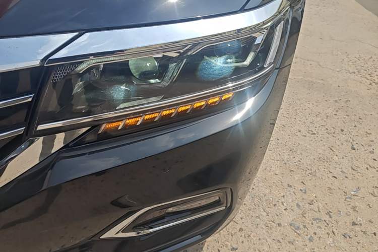 Used Volkswagen Passat 2019 380TSI Prestige Edition China VI Standard Left Front Headlight