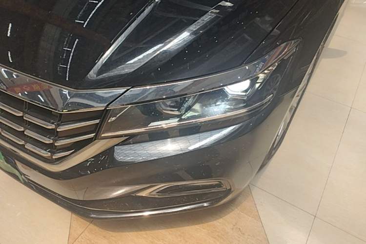 Used Volkswagen Passat 2019 330TSI Elite Edition China VI Left Front Headlight