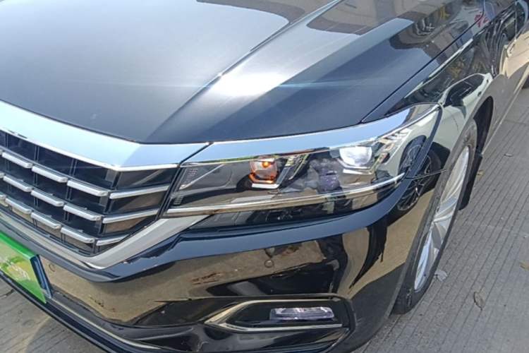 Used Volkswagen Passat 2019 330TSI Elite Edition China VI Left Front Headlight