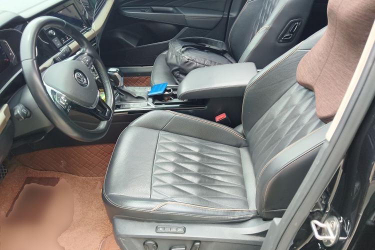 Used Volkswagen Passat 2019 330TSI Luxury Edition China VI Standard Left Front Seat