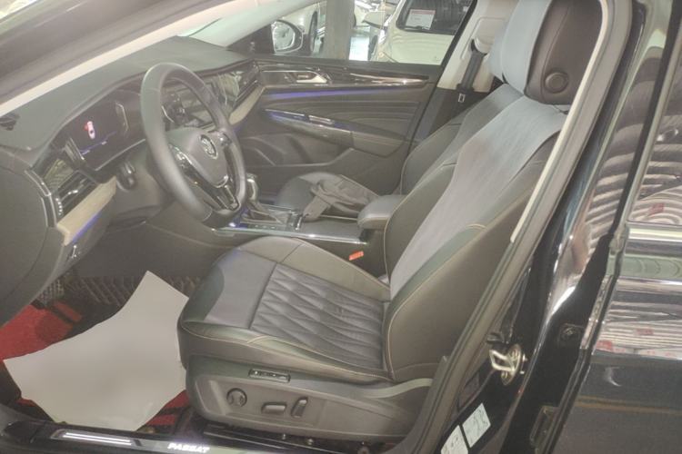 Used Volkswagen Passat 2019 330TSI Luxury Edition China VI Standard Left Front Seat
