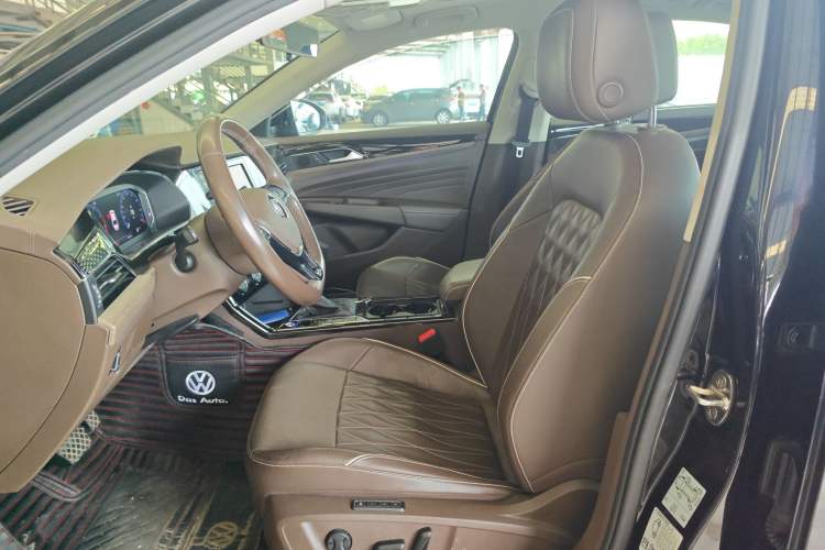 Used Volkswagen Passat 2019 330TSI Luxury Edition China VI Standard Left Front Seat