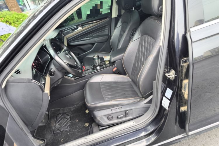 Used Volkswagen Passat 2019 330TSI Luxury Edition China VI Standard Left Front Seat