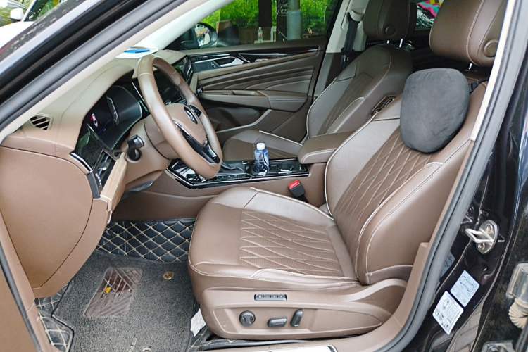 Used Volkswagen Passat 2019 330TSI Luxury Edition China VI Standard Left Front Seat