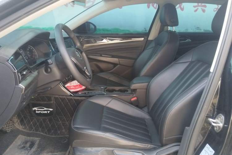 Used Volkswagen Passat 2019 280TSI Business Edition China VI Left Front Seat