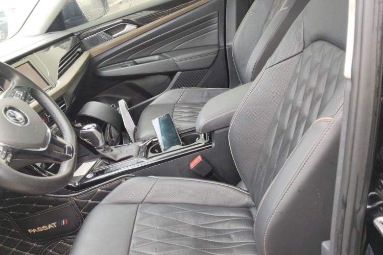 Used Volkswagen Passat 2019 330TSI Luxury Edition China V Standard Left Front Seat