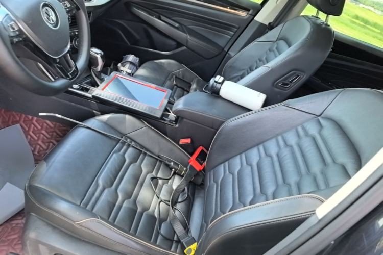 Used Volkswagen Passat 2019 330TSI Elite Edition China VI Left Front Seat