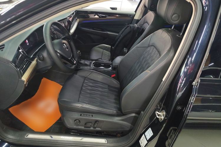 Used Volkswagen Passat 2019 380TSI Luxury Edition China VI Standard Left Front Seat
