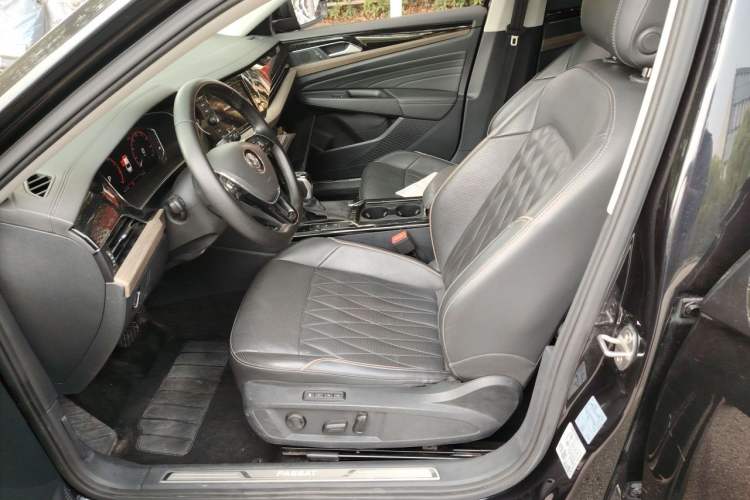 Used Volkswagen Passat 2019 330TSI Luxury Edition China VI Standard Left Front Seat