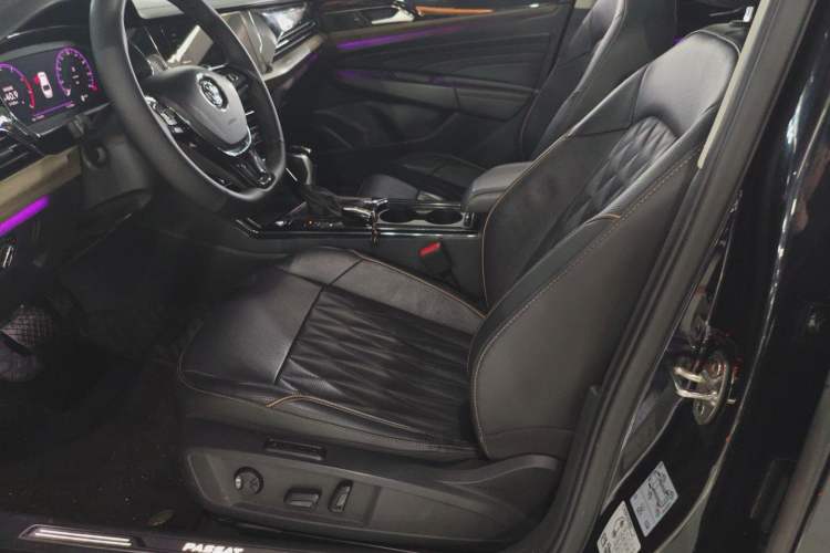 Used Volkswagen Passat 2019 330TSI Luxury Edition China VI Standard Left Front Seat
