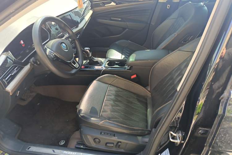 Used Volkswagen Passat 2019 330TSI Luxury Edition China VI Standard Left Front Seat
