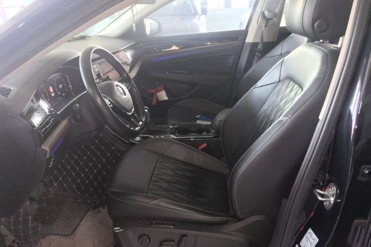 Used Volkswagen Passat 2019 330TSI Luxury Edition China VI Standard Left Front Seat