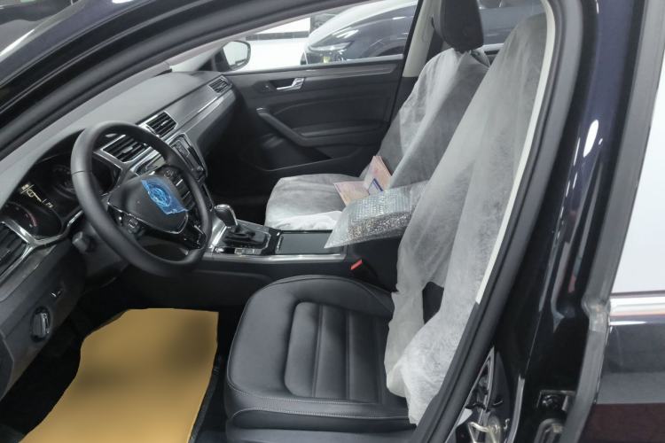 Used Volkswagen Passat 2019 330TSI Elite Edition China V Standard Left Front Seat