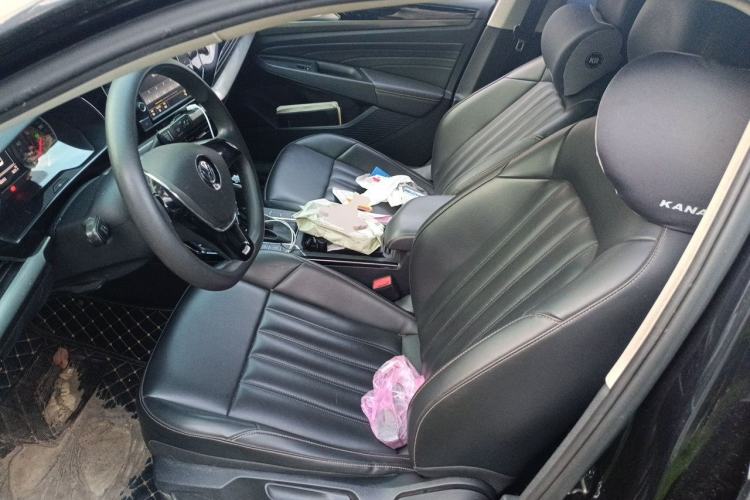 Used Volkswagen Passat 2019 280TSI Business Edition China VI Left Front Seat
