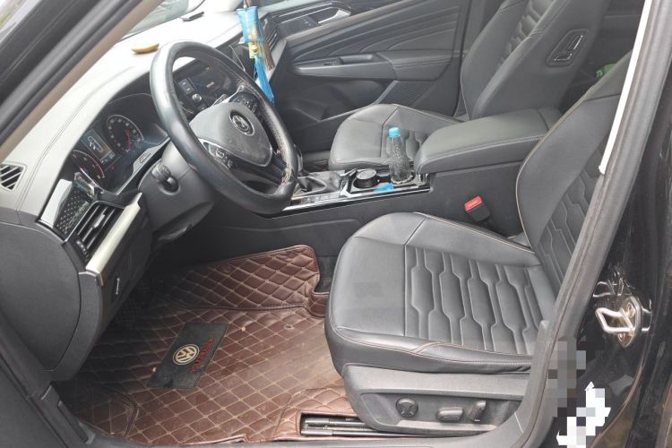 Used Volkswagen Passat 2019 330TSI Elite Edition China VI Left Front Seat
