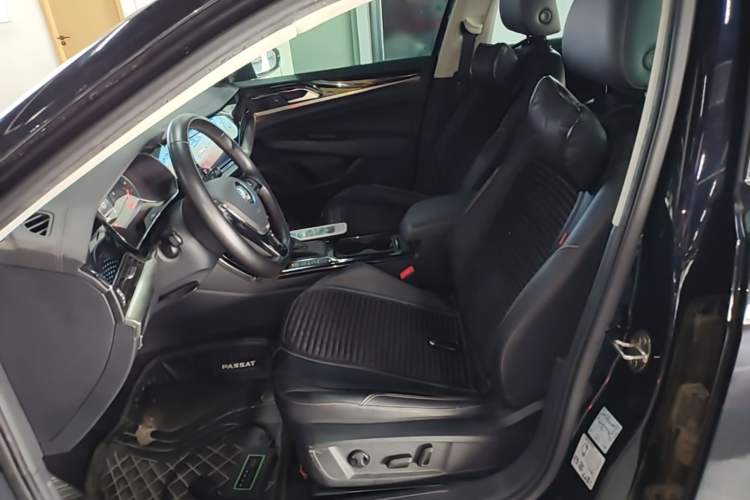 Used Volkswagen Passat 2019 280TSI Elite Edition China VI Standard Left Front Seat