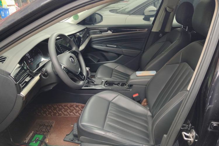 Used Volkswagen Passat 2019 280TSI Business Edition China VI Left Front Seat