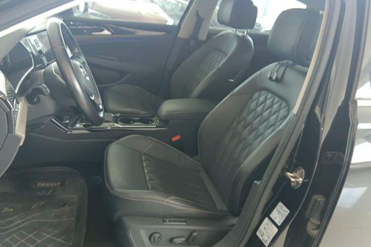 Used Volkswagen Passat 2019 330TSI Luxury Edition China VI Standard Left Front Seat