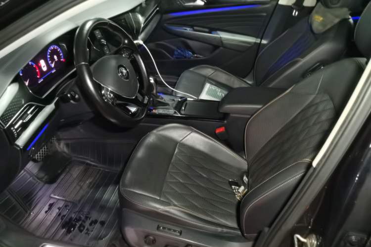 Used Volkswagen Passat 2019 330TSI Luxury Edition China VI Standard Left Front Seat