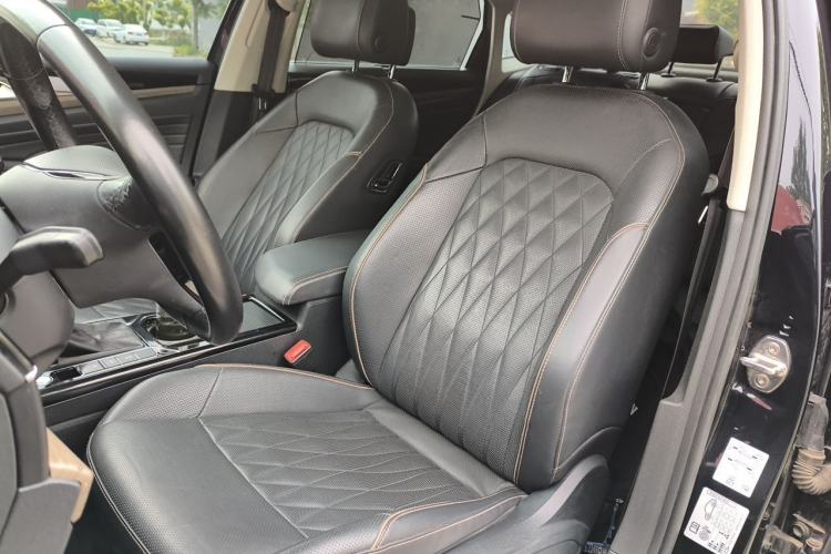 Used Volkswagen Passat 2019 330TSI Luxury Edition China VI Standard Left Front Seat