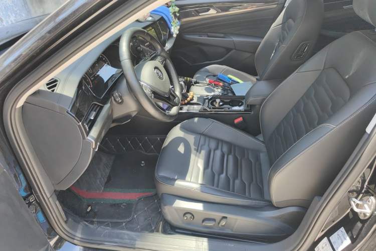 Used Volkswagen Passat 2019 280TSI Elite Edition China VI Standard Left Front Seat