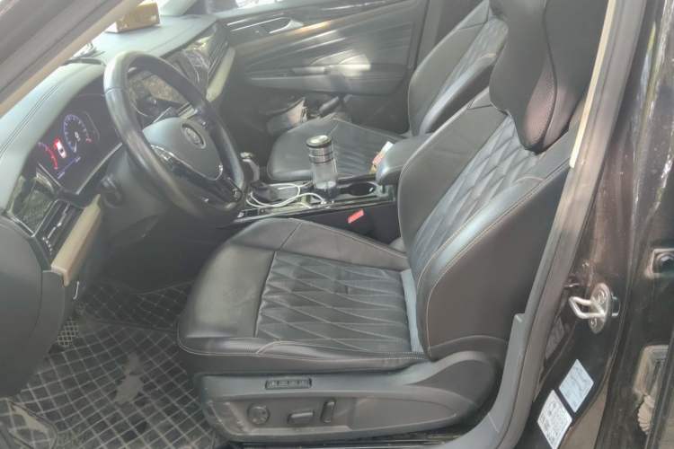 Used Volkswagen Passat 2019 330TSI Luxury Edition China VI Standard Left Front Seat