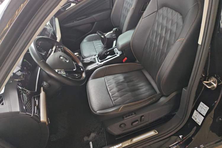 Used Volkswagen Passat 2019 330TSI Prestige Edition China VI Standard Left Front Seat