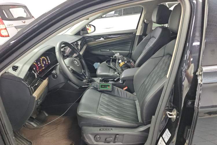 Used Volkswagen Passat 2019 330TSI Luxury Edition China VI Standard Left Front Seat