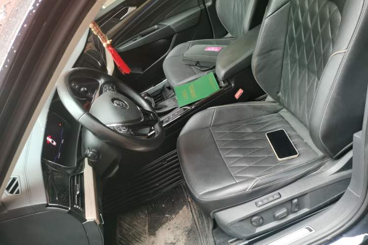 Used Volkswagen Passat 2019 330TSI Luxury Edition China VI Standard Left Front Seat