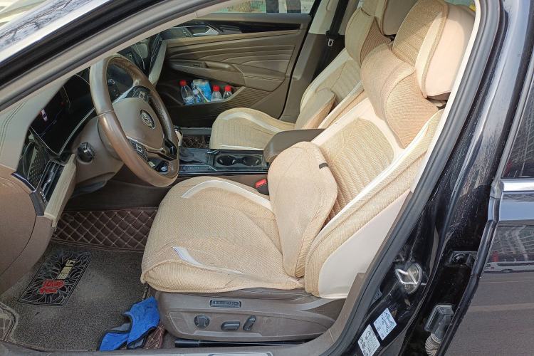 Used Volkswagen Passat 2019 330TSI Luxury Edition China VI Standard Left Front Seat