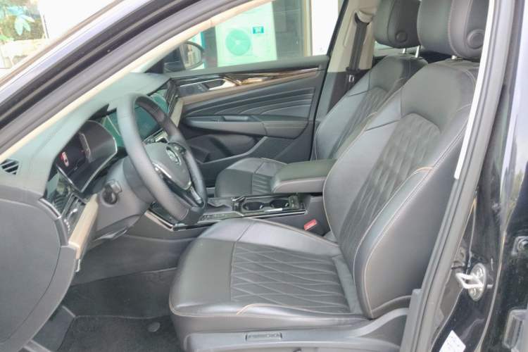 Used Volkswagen Passat 2019 330TSI Luxury Edition China VI Standard Left Front Seat