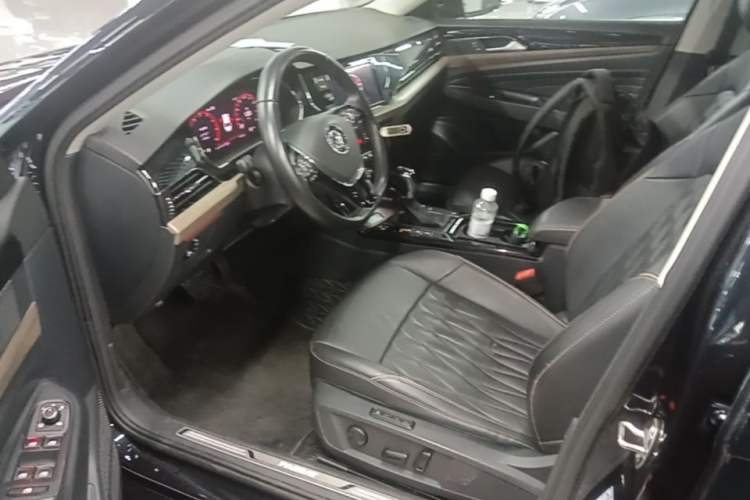 Used Volkswagen Passat 2019 330TSI Luxury Edition China V Standard Left Front Seat