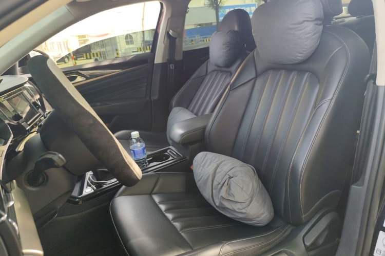 Used Volkswagen Passat 2019 280TSI Business Edition China VI Left Front Seat
