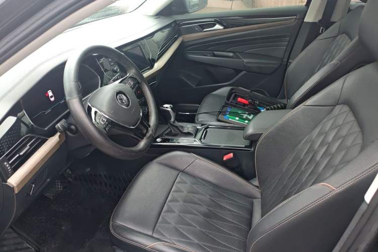Used Volkswagen Passat 2019 330TSI Luxury Edition China VI Standard Left Front Seat